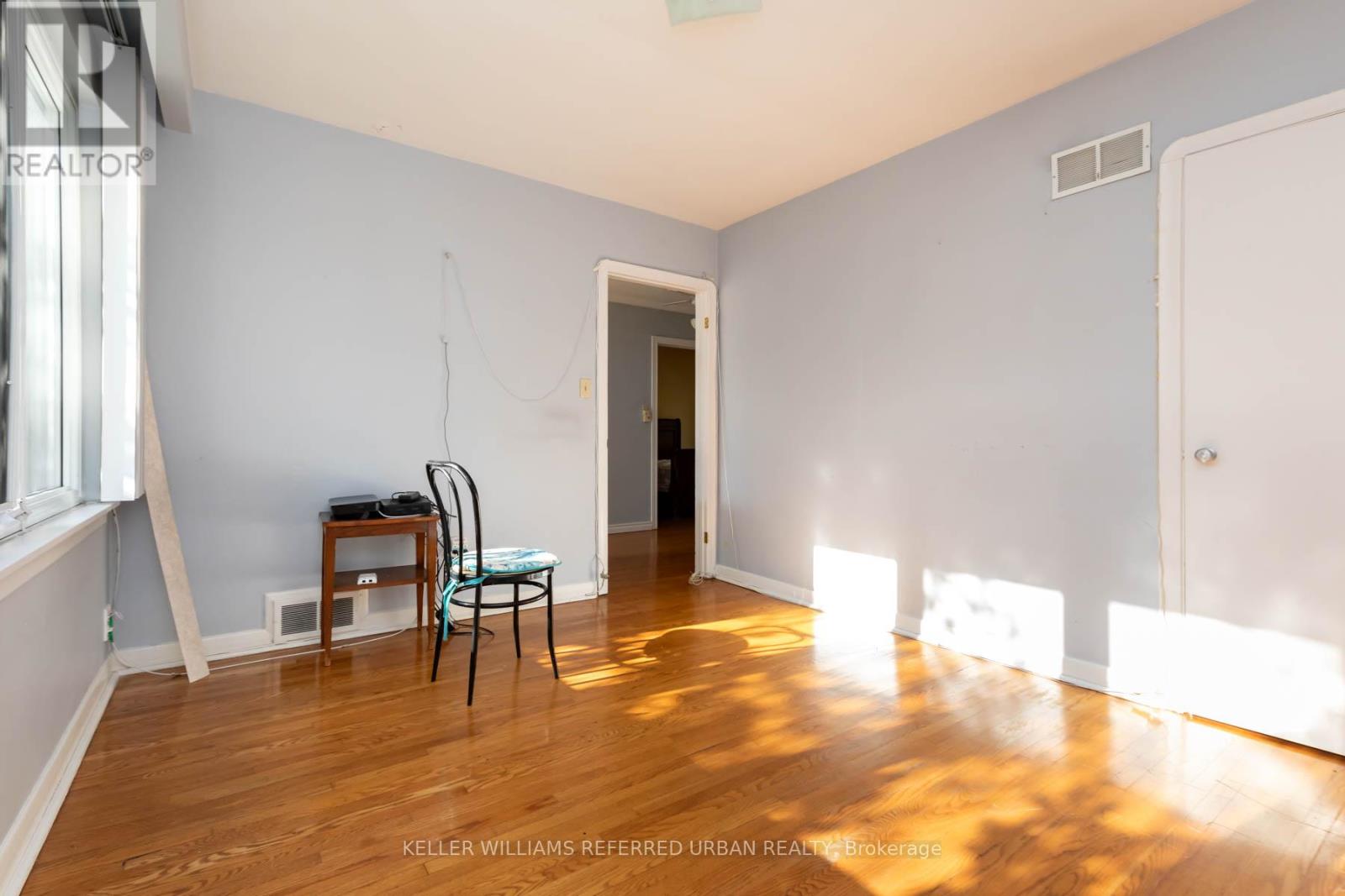 20 Gracefield Avenue, Toronto (Maple Leaf), Ontario  M6L 1L1 - Photo 7 - W12415356