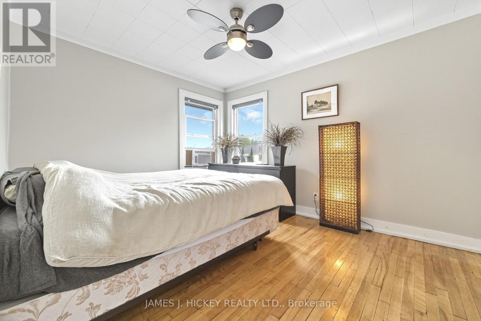 27 Summit Street, Deep River, Ontario  K0J 1P0 - Photo 12 - X12415456