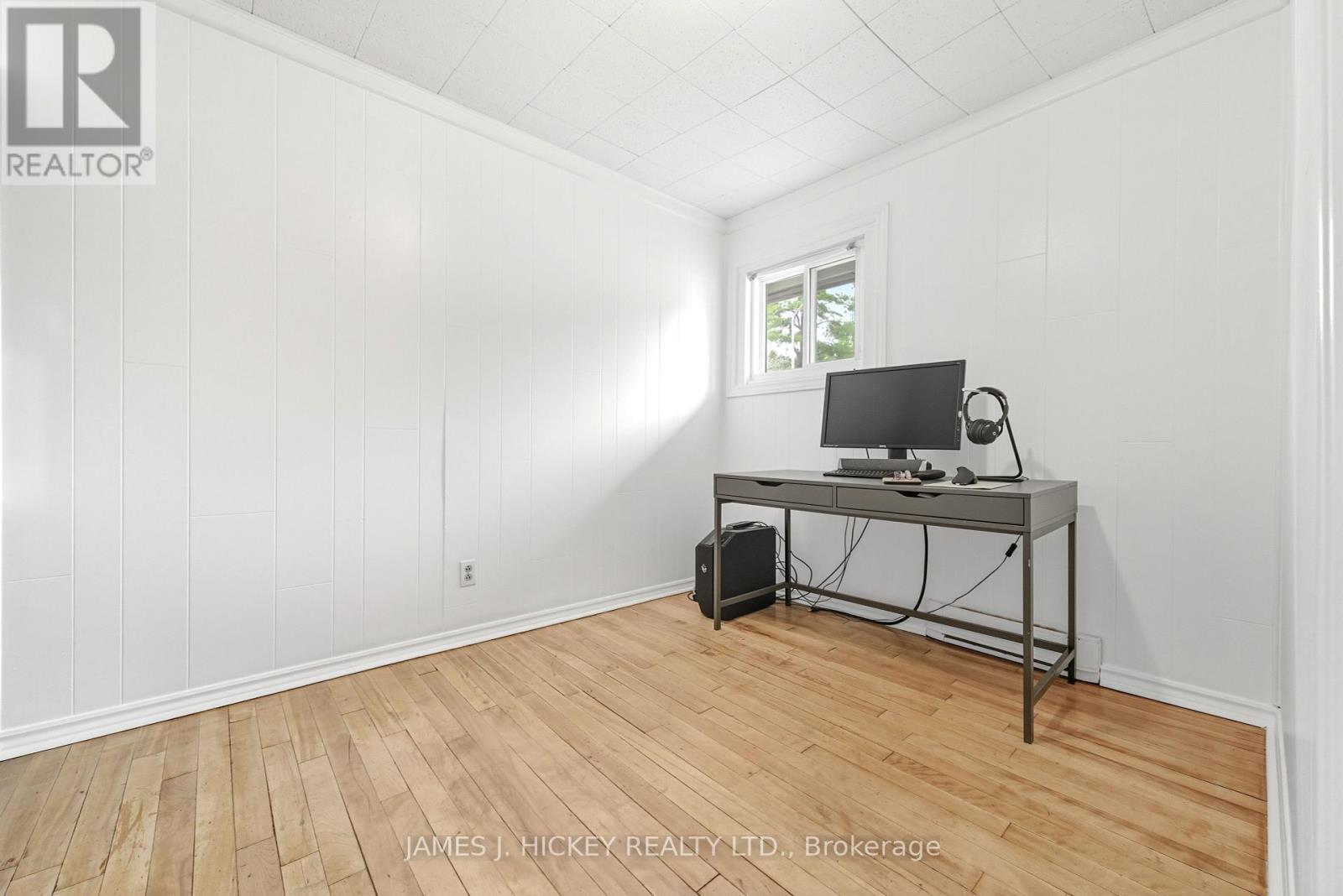 27 Summit Street, Deep River, Ontario K0J 1P0 - Photo 16 - X12415456