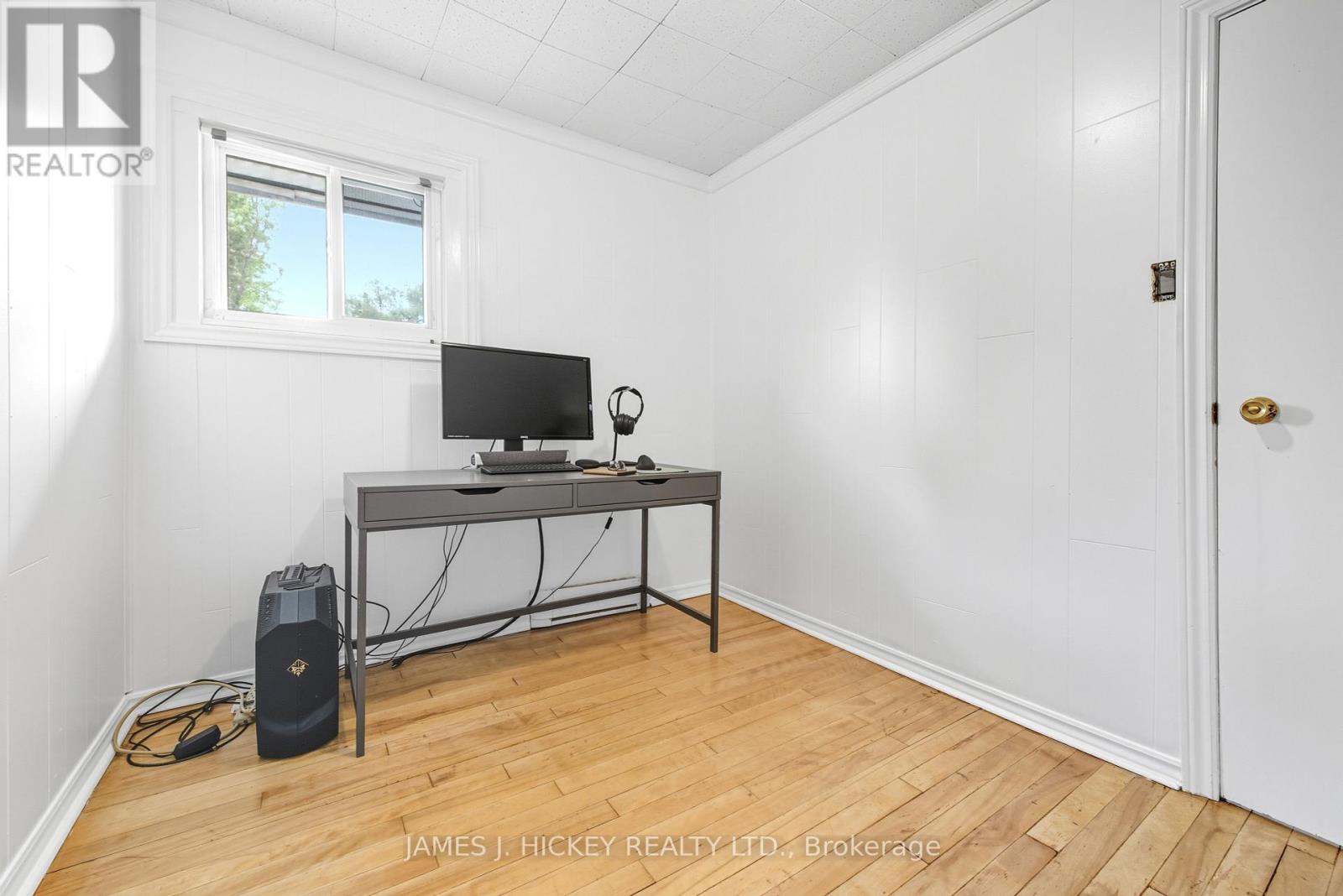 27 Summit Street, Deep River, Ontario K0J 1P0 - Photo 18 - X12415456