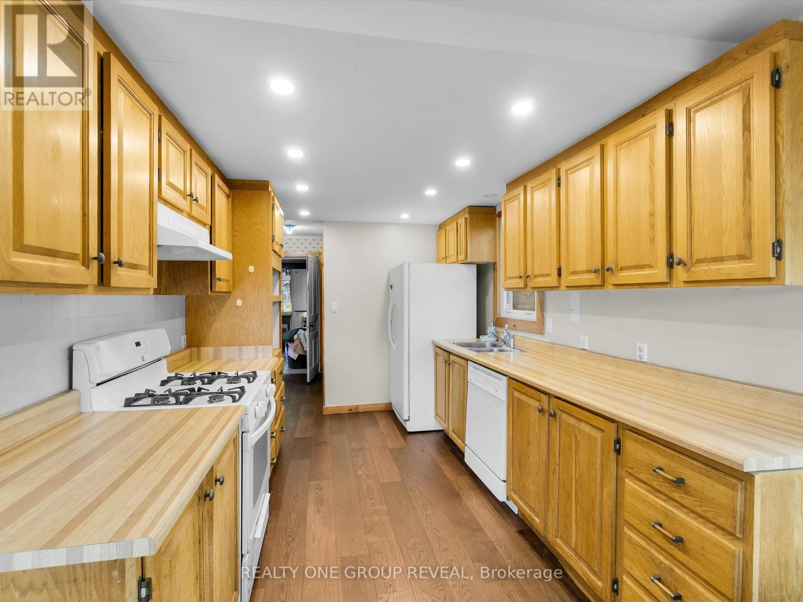 2 - 1067 River Street, Muskoka Lakes, Ontario  L1L 0T1 - Photo 31 - X12415388