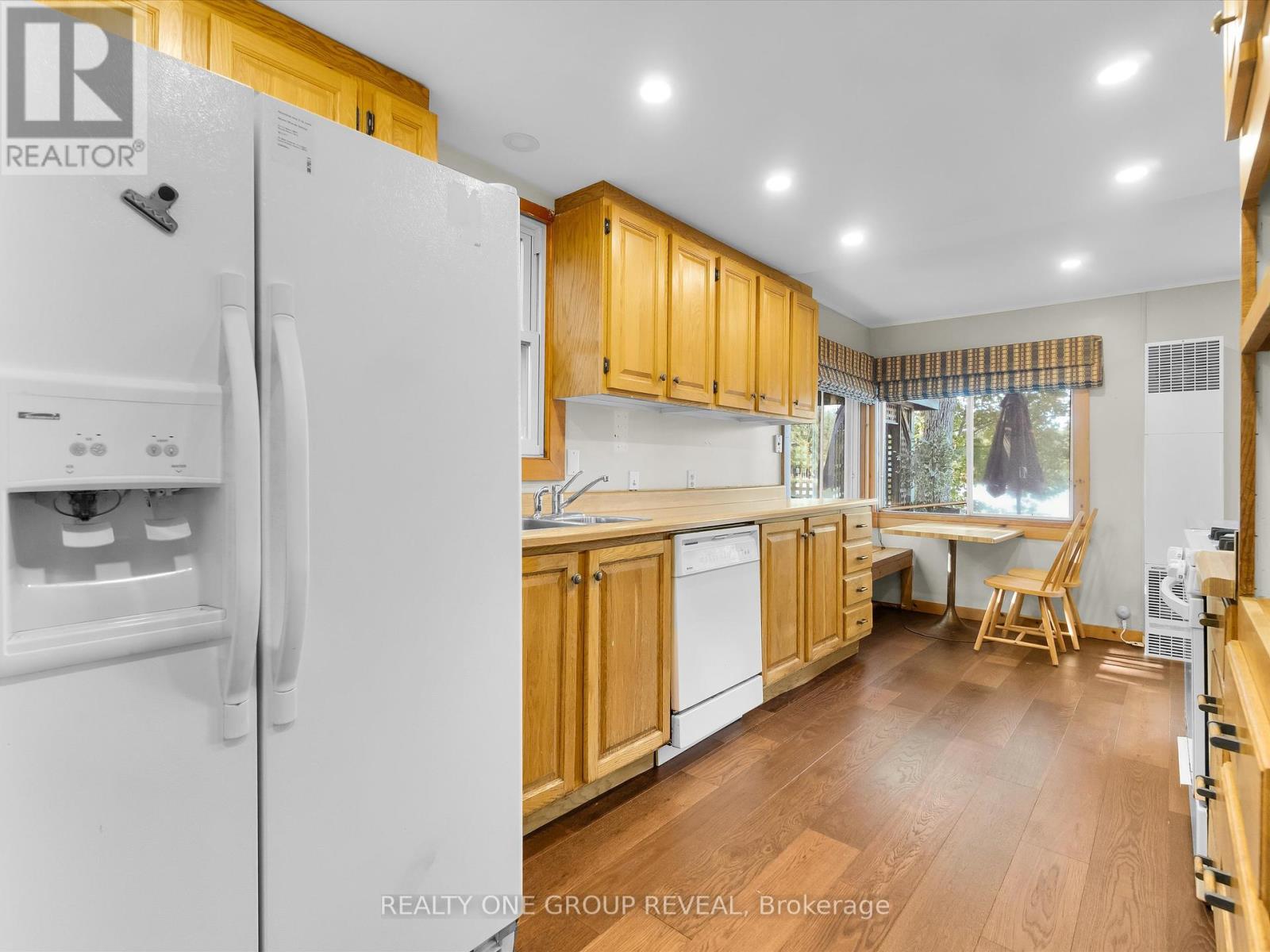 2 - 1067 River Street, Muskoka Lakes, Ontario  L1L 0T1 - Photo 34 - X12415388