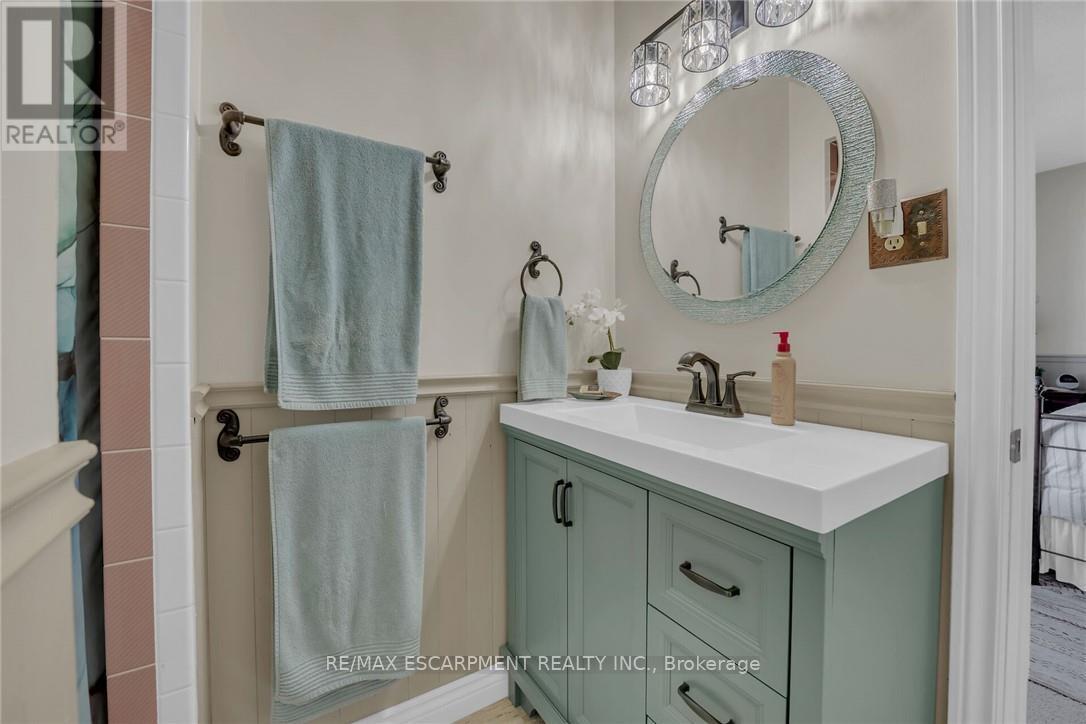35 Highland Boulevard, Haldimand, Ontario  N3W 1G6 - Photo 28 - X12415421