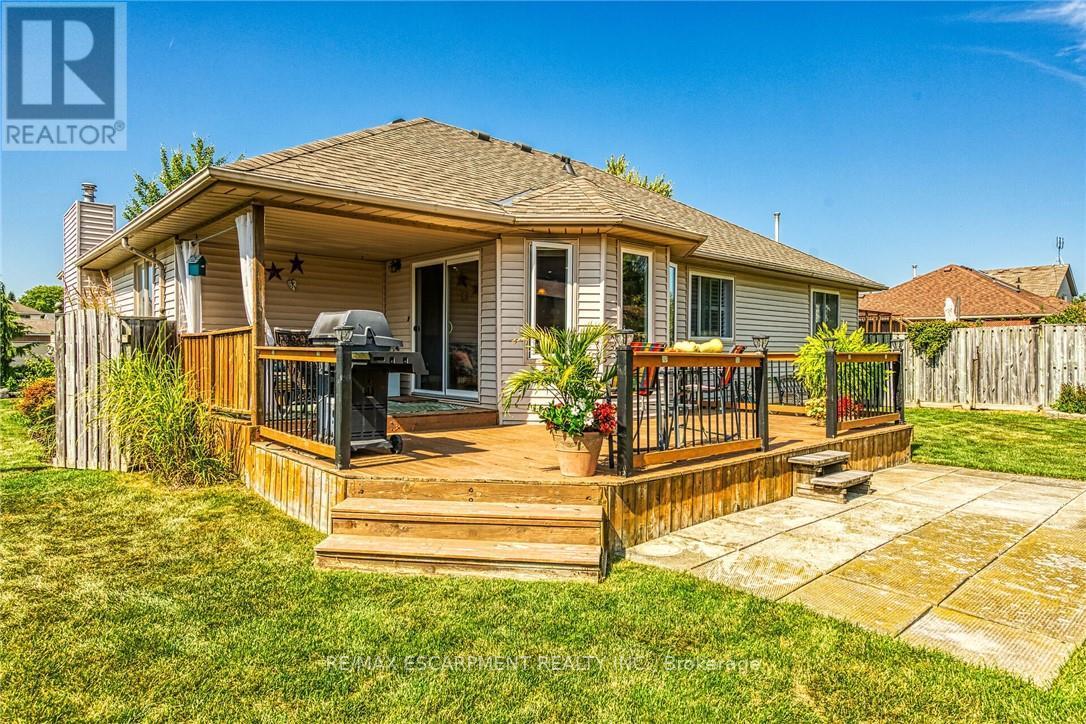 35 Highland Boulevard, Haldimand, Ontario  N3W 1G6 - Photo 37 - X12415421