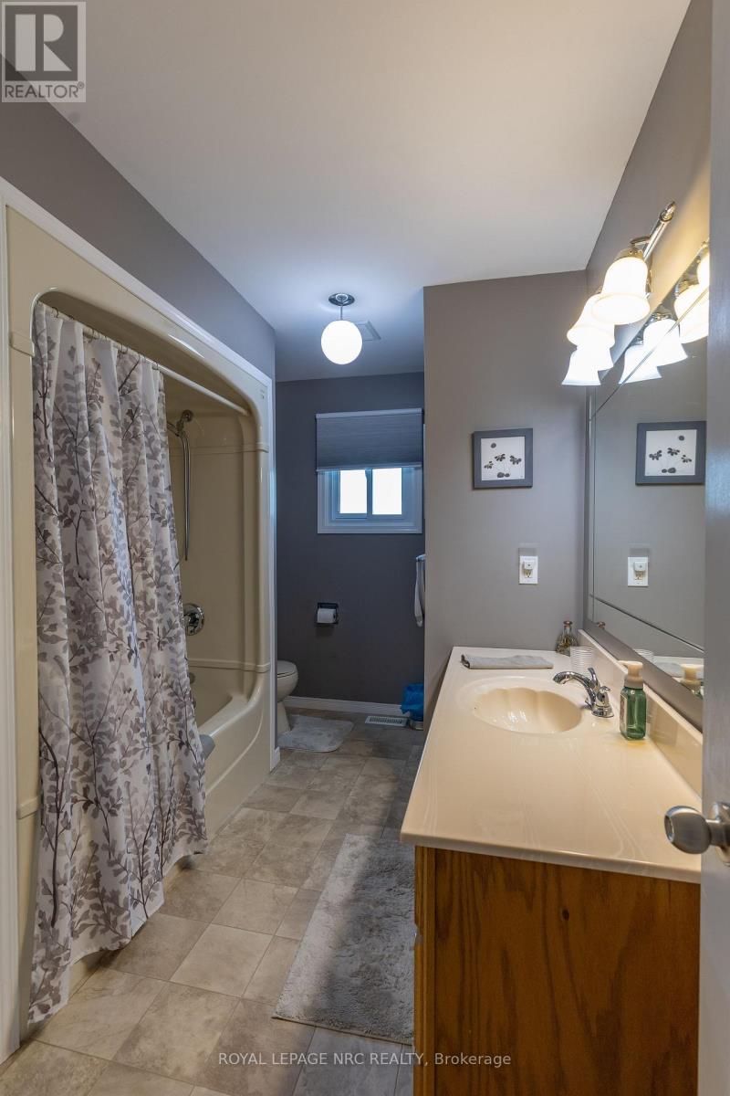 41 Third Avenue, Port Colborne, Ontario  L3K 5P2 - Photo 27 - X12414237