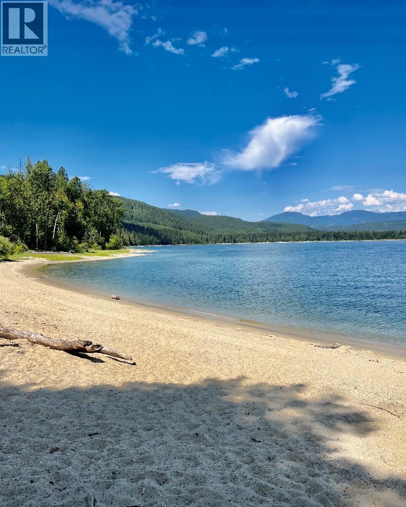 8800 Seymour Arm Main Road Unit# 21, seymour arm, British Columbia