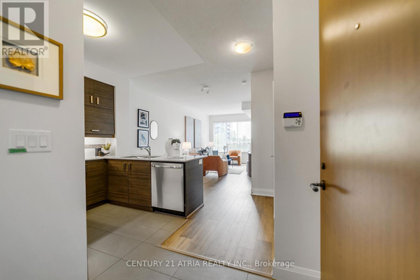 307 - 8228 Birchmount Road, Markham, Ontario  L3R 1A6 - Photo 11 - N12415331