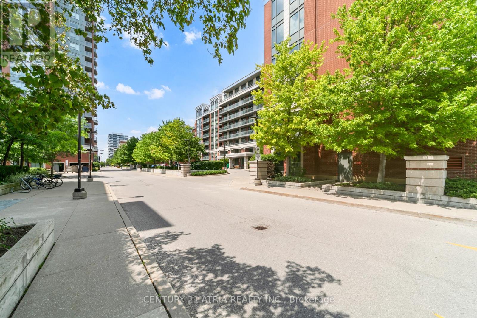 307 - 8228 Birchmount Road, Markham, Ontario  L3R 1A6 - Photo 2 - N12415331