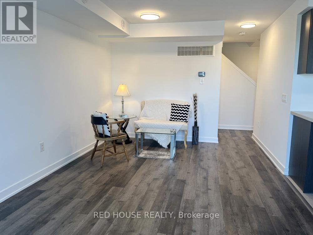 3 - 175 Veterans Drive, Brampton (Northwest Brampton), Ontario  L7A 5L2 - Photo 4 - W12385463