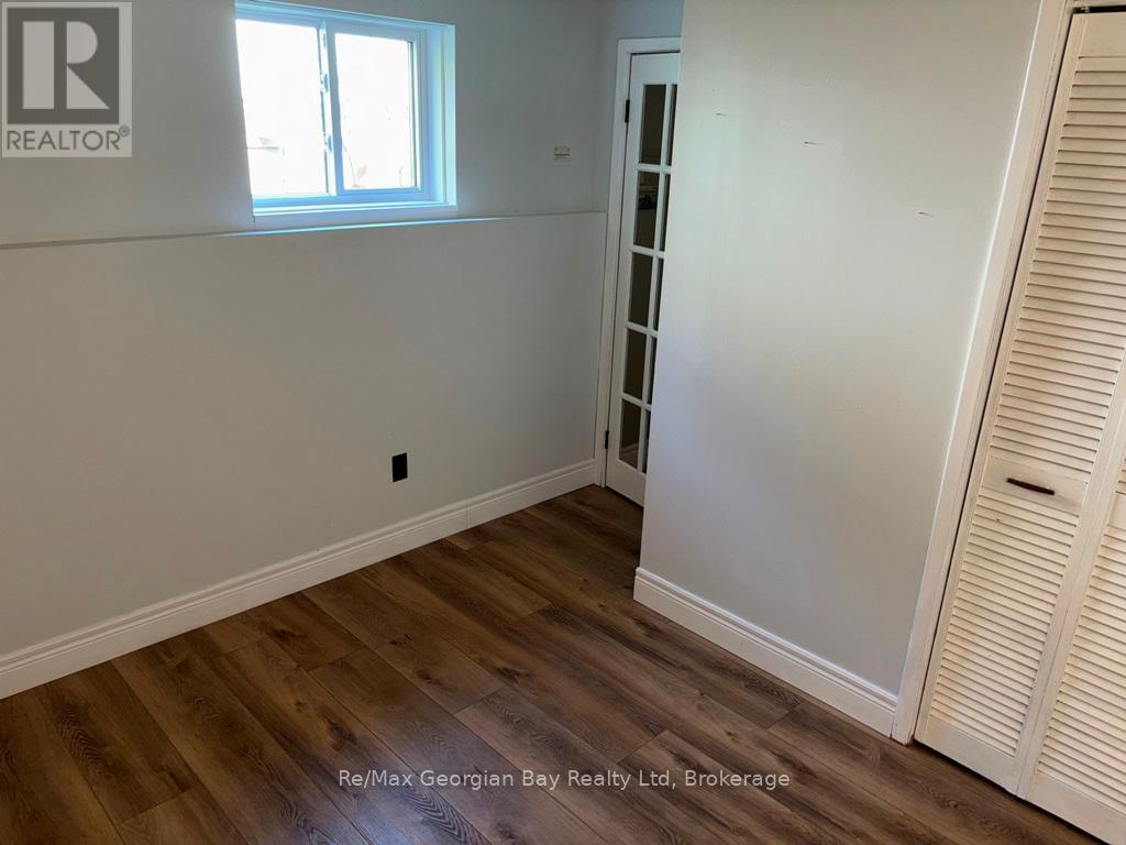 16 Community Centre Drive, Severn, Ontario  L0K 1E0 - Photo 18 - S12415531