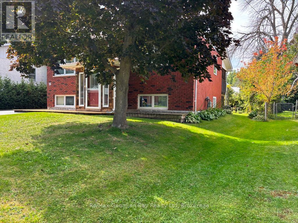 16 Community Centre Drive, Severn, Ontario  L0K 1E0 - Photo 22 - S12415531