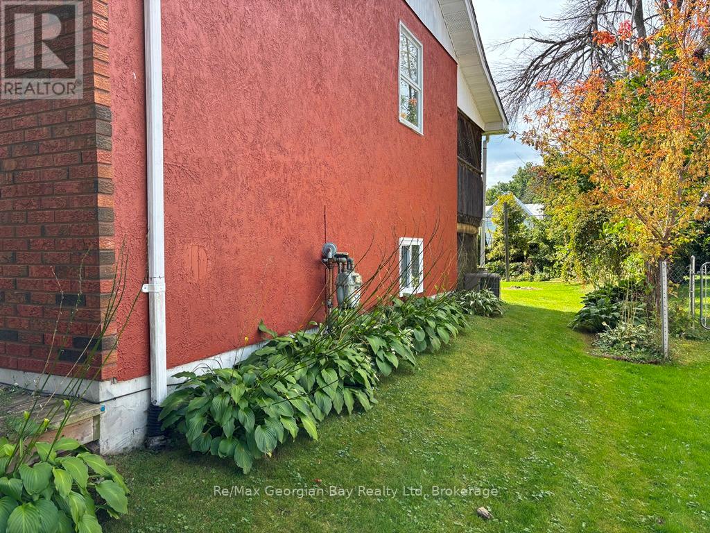 16 Community Centre Drive, Severn, Ontario  L0K 1E0 - Photo 24 - S12415531