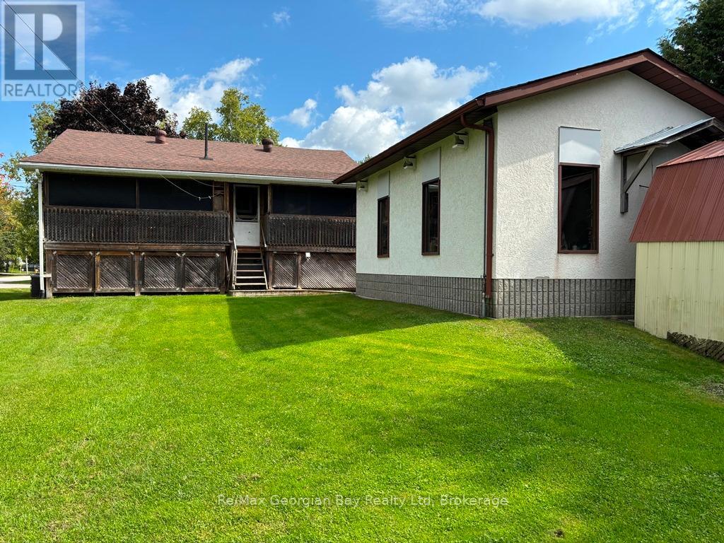 16 Community Centre Drive, Severn, Ontario  L0K 1E0 - Photo 27 - S12415531