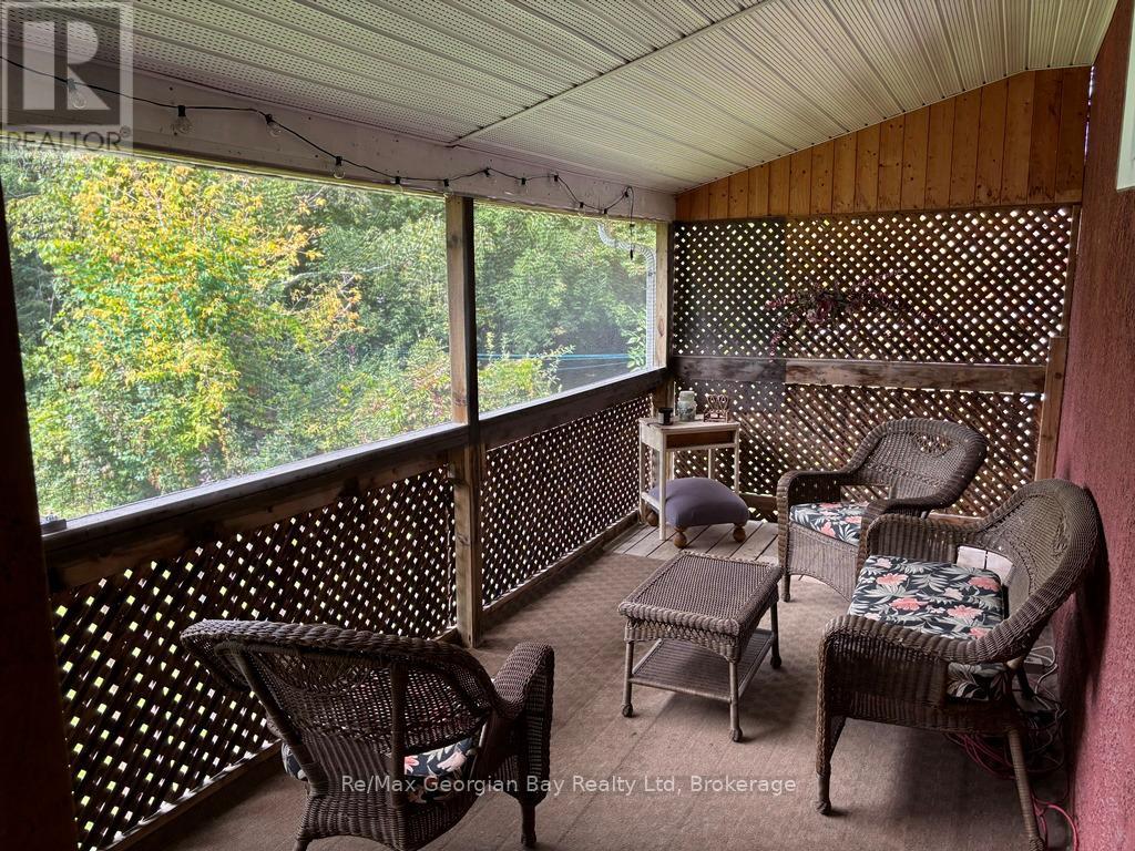 16 Community Centre Drive, Severn, Ontario  L0K 1E0 - Photo 7 - S12415531
