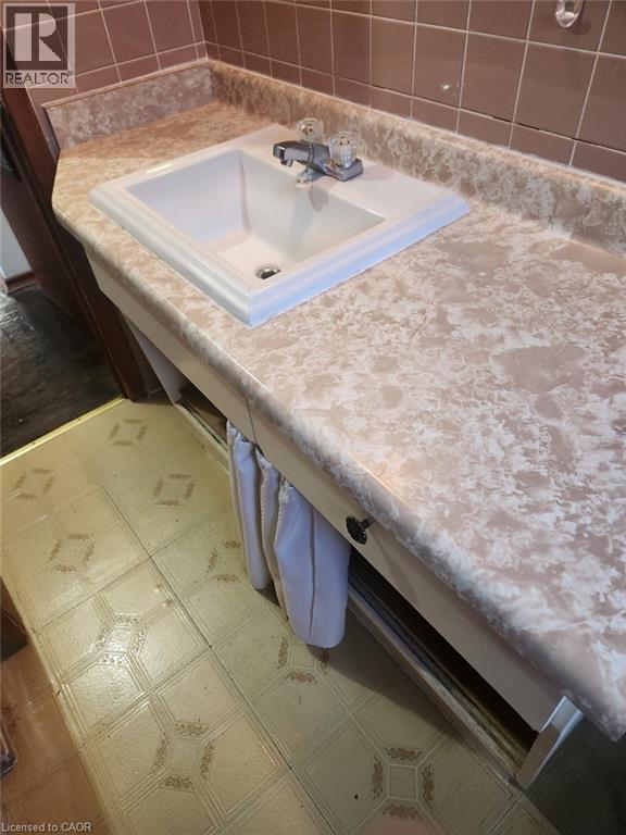 12 Westmount Road W Unit# 12, Kitchener, Ontario  N2M 1R5 - Photo 11 - 40771796