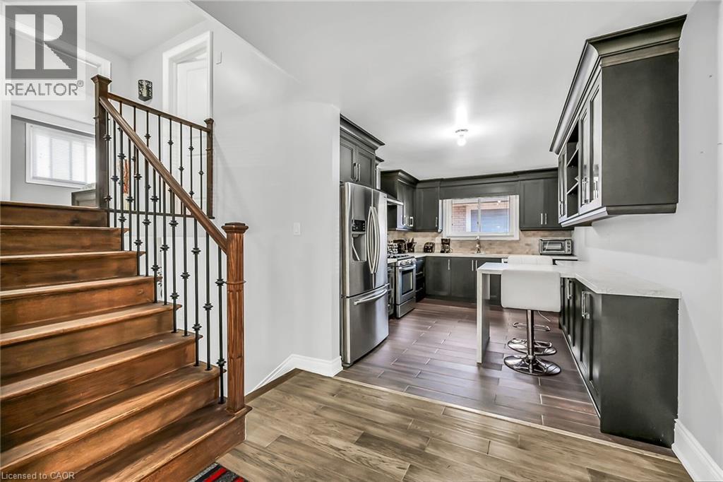 28 Tara Court, Hamilton, Ontario  L8K 6E6 - Photo 12 - 40771679