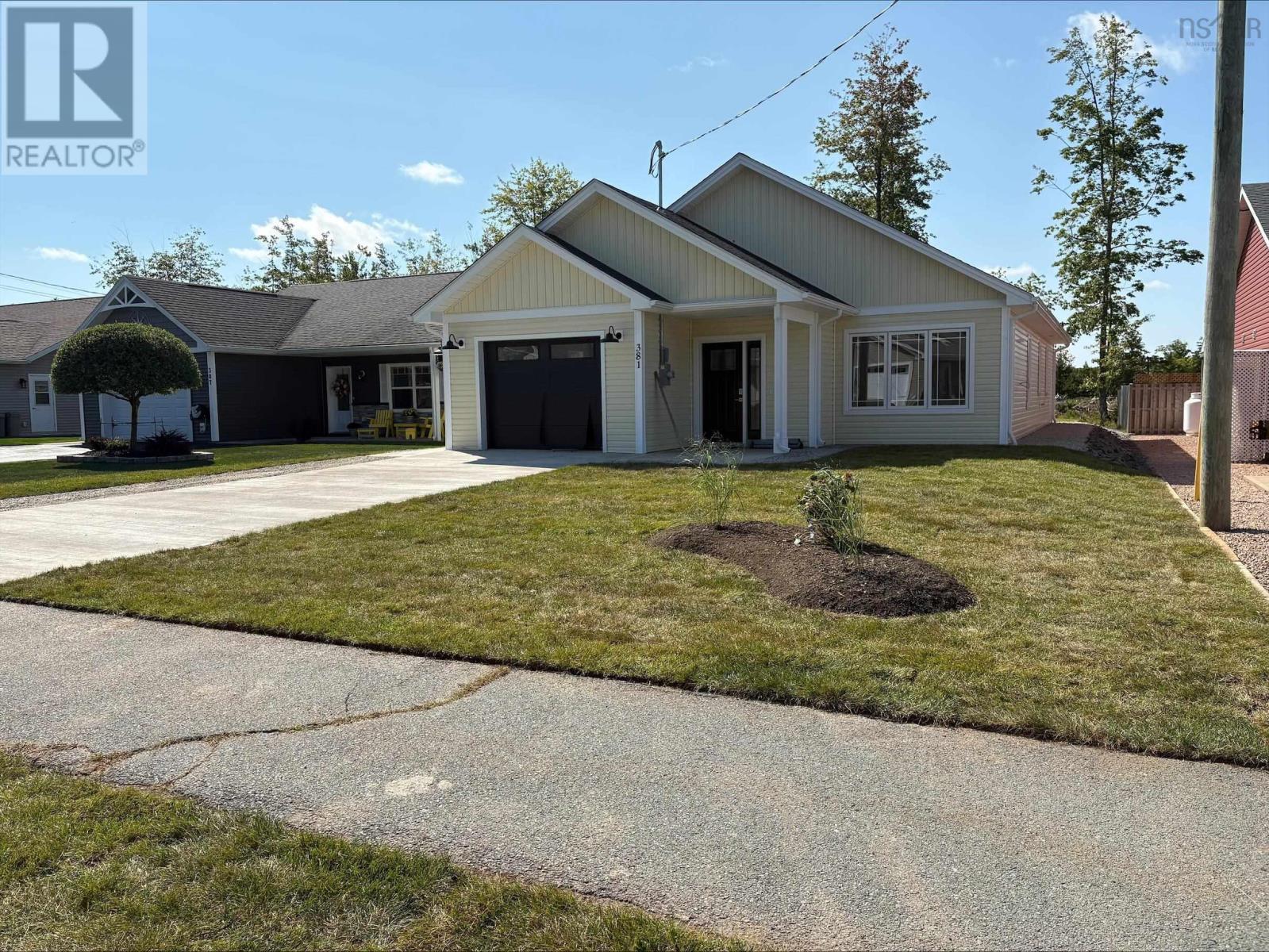 381 Glen Allan Drive, Bridgewater, Nova Scotia  B4V 0A7 - Photo 1 - 202517668