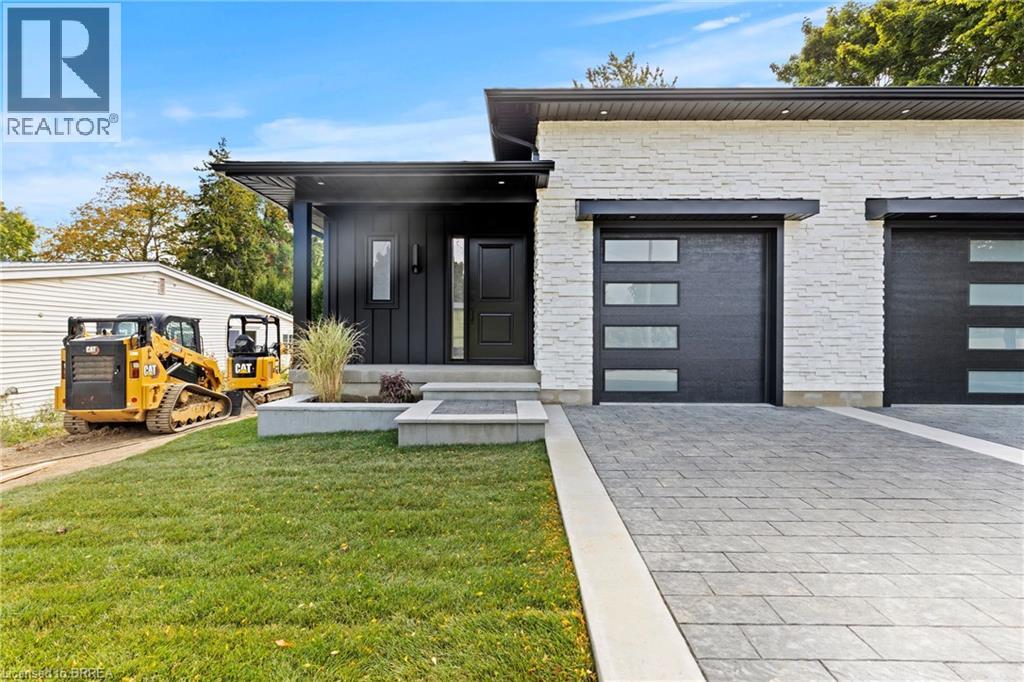 139 King Edward Street, Paris, Ontario  N3L 3E3 - Photo 3 - 40749956