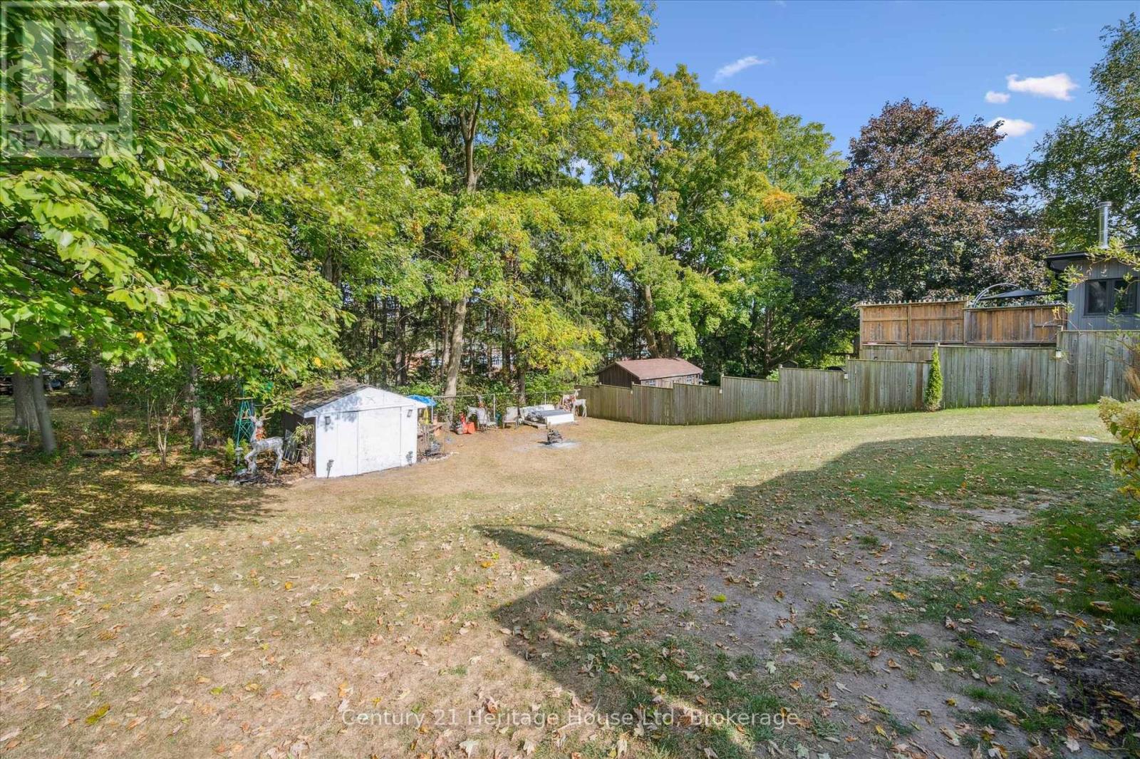 246 Thames Street N, Ingersoll, Ontario  N5C 3E4 - Photo 18 - X12415502
