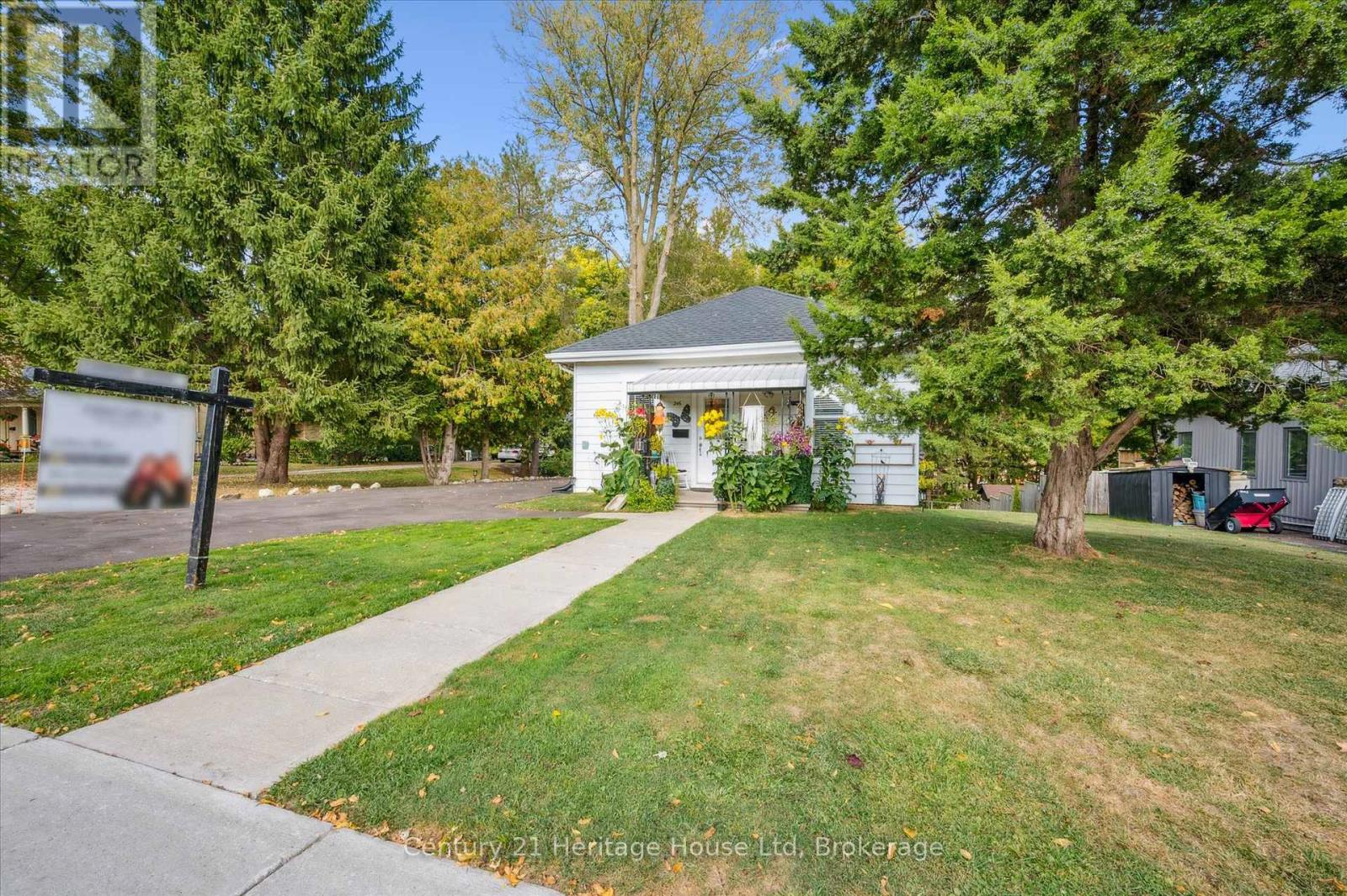 246 Thames Street N, Ingersoll, Ontario  N5C 3E4 - Photo 24 - X12415502