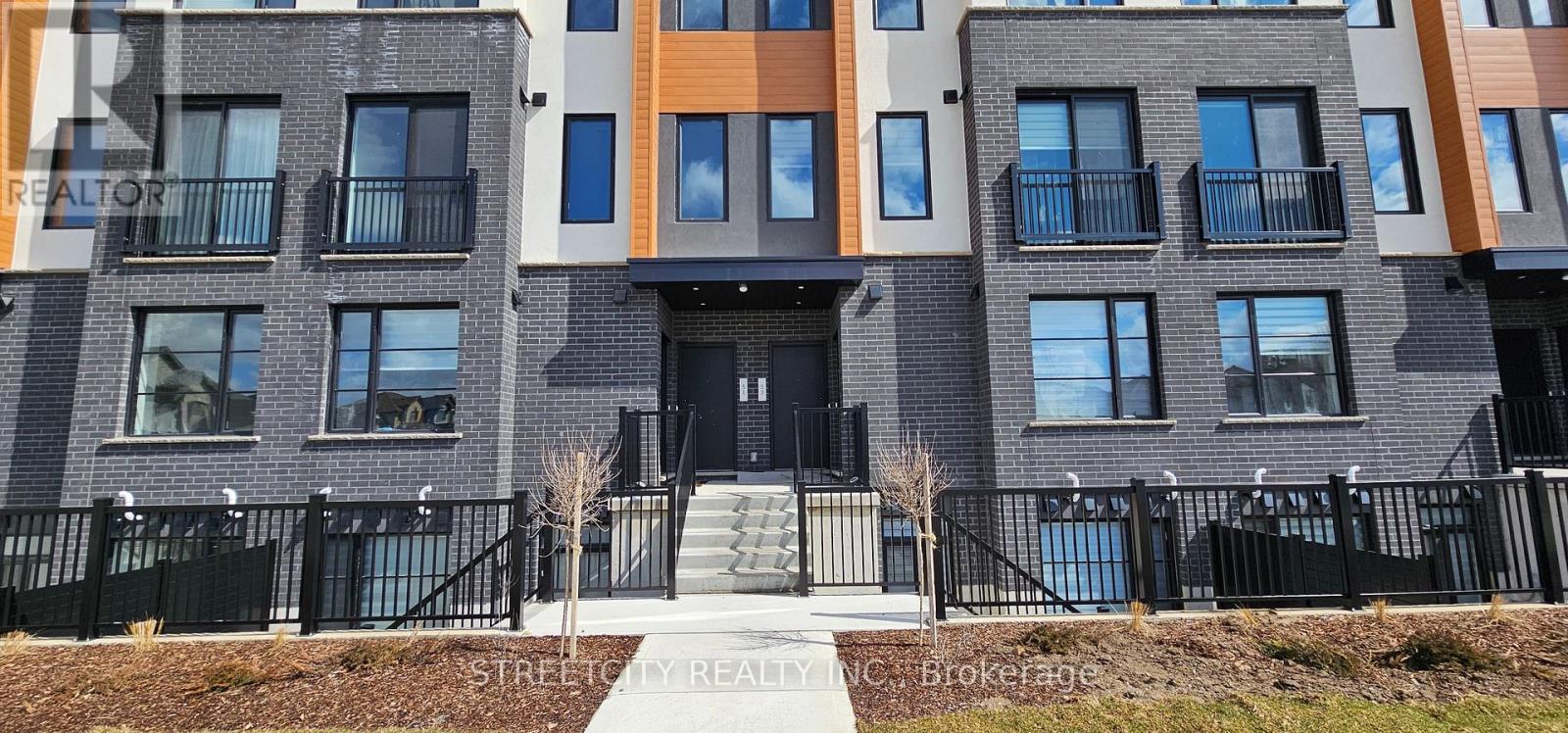 53 - 3900 Savoy Street, London South, Ontario  N6P 0H9 - Photo 1 - X12415564