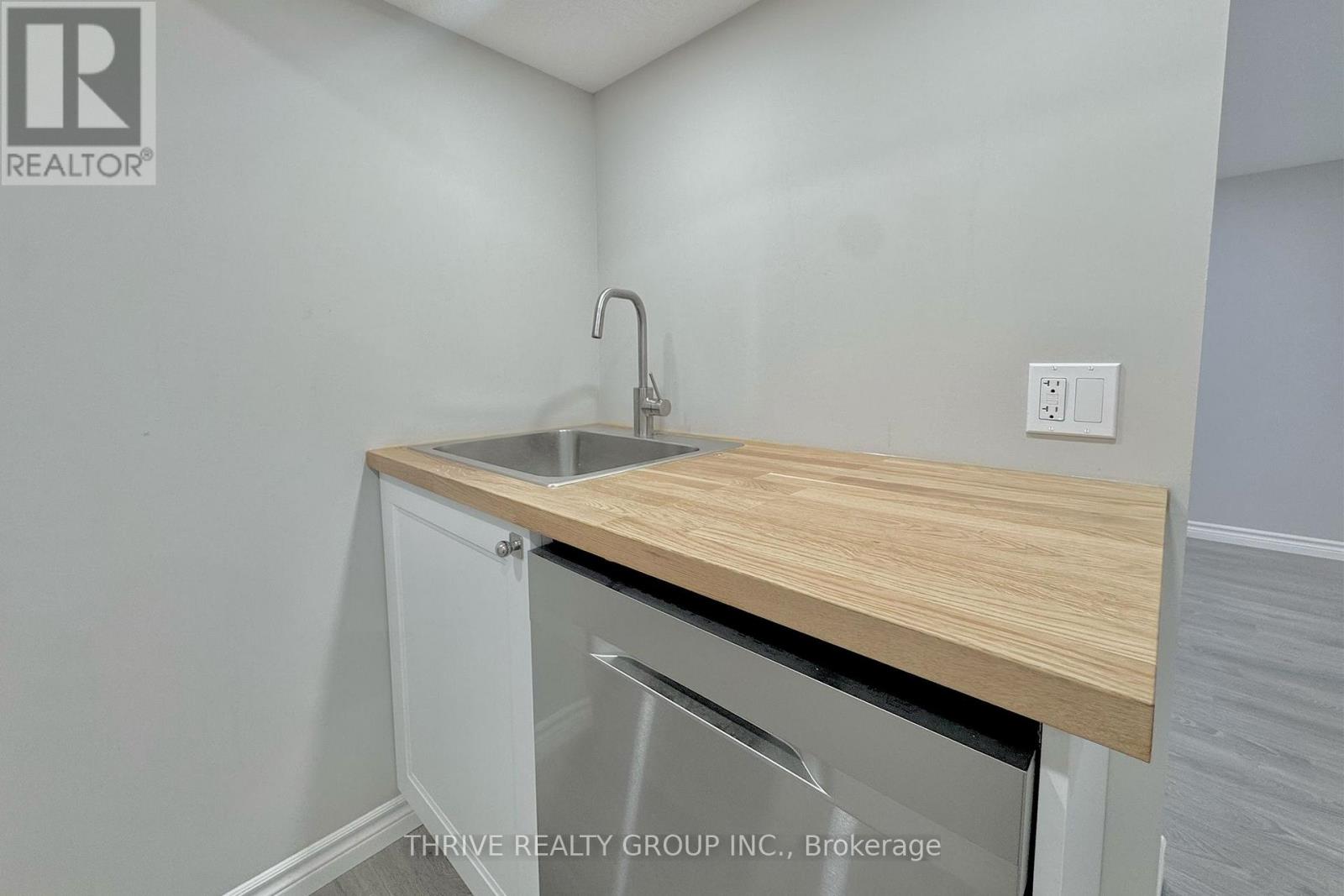 Lower - 311 Piccadilly Street, London East, Ontario  N6A 1S6 - Photo 6 - X12415599