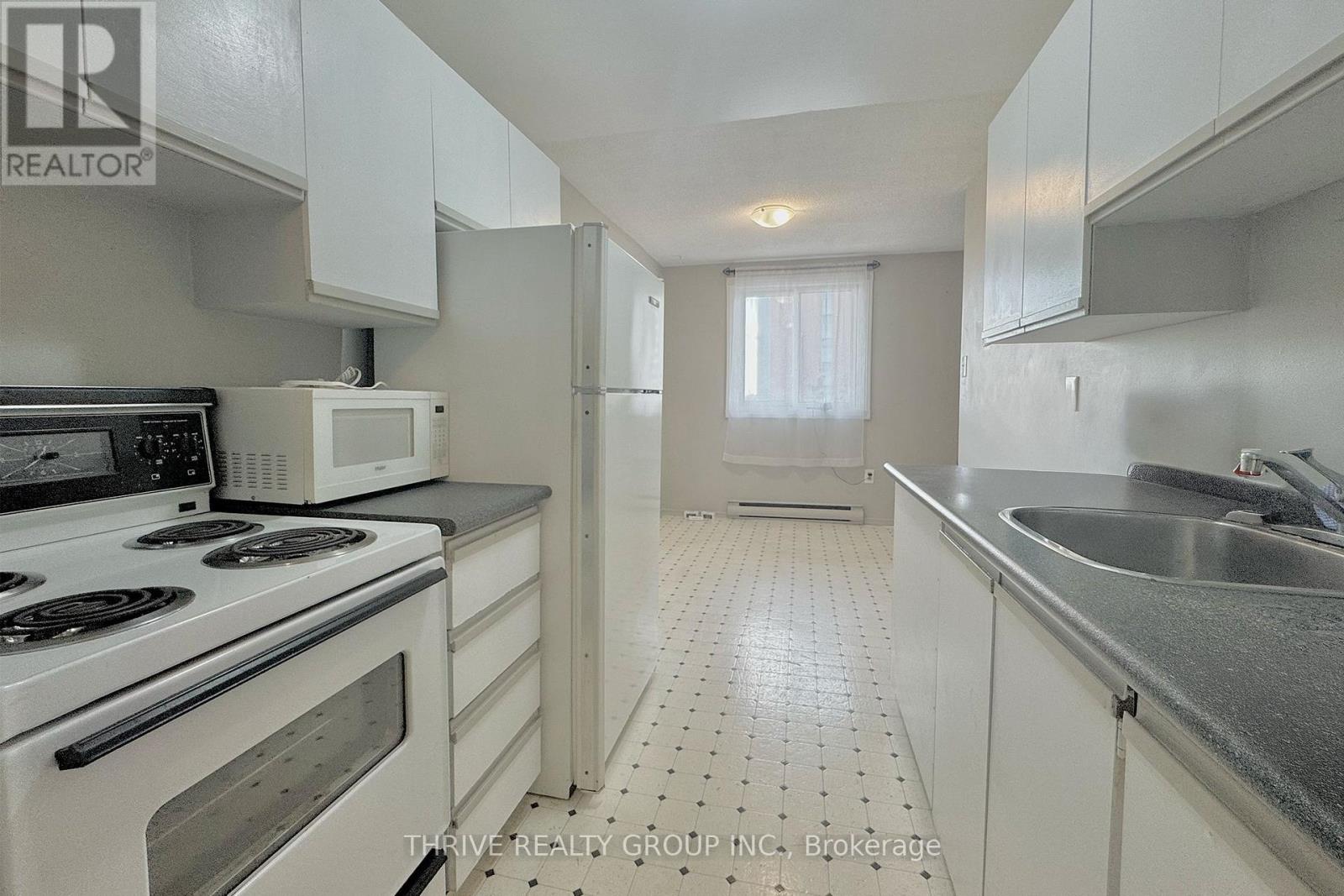 606 - 1106 Jalna Boulevard, London South, Ontario  N6E 2R9 - Photo 8 - X12415631