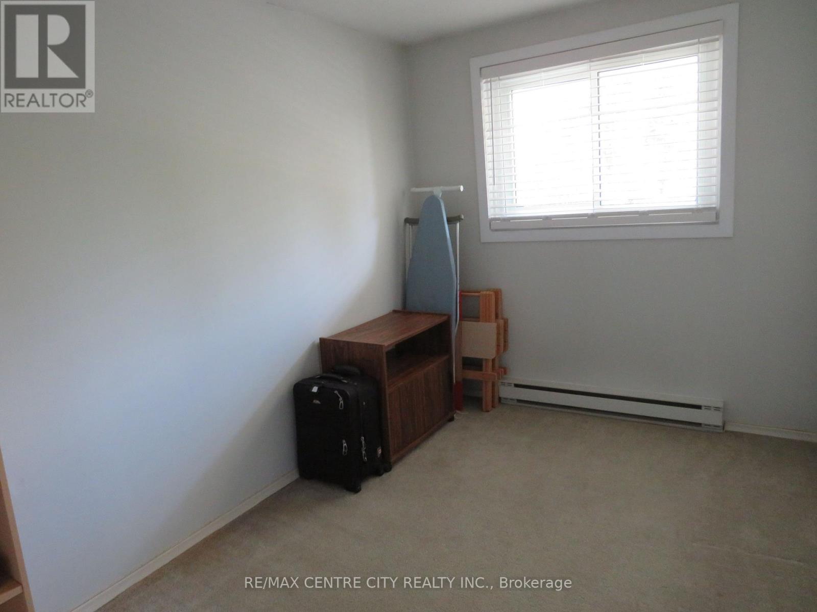 54 - 166 Southdale Rd Road W, London South (South O), Ontario  N6J 2J1 - Photo 13 - X12415639