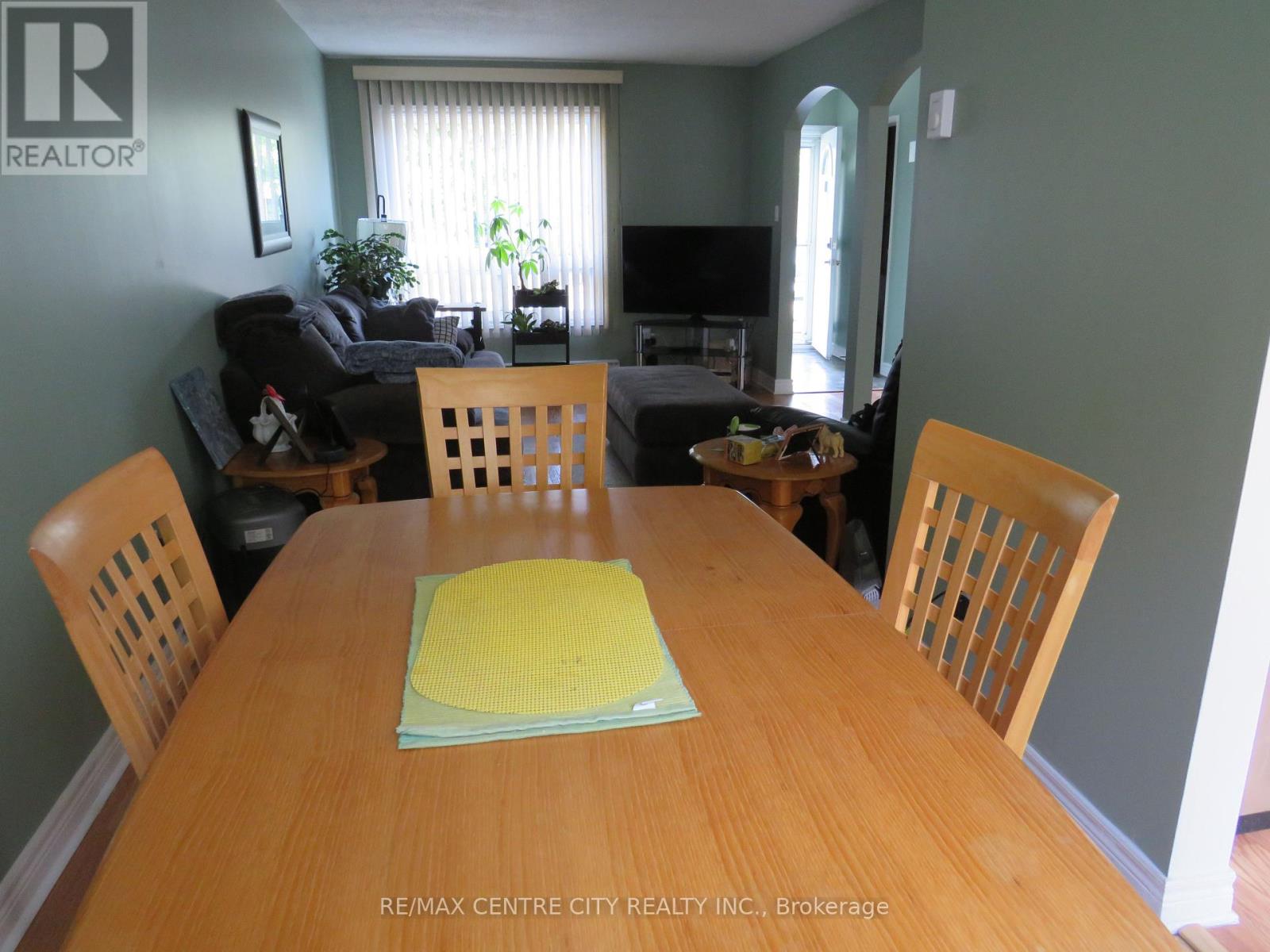 54 - 166 Southdale Rd Road W, London South (South O), Ontario  N6J 2J1 - Photo 4 - X12415639