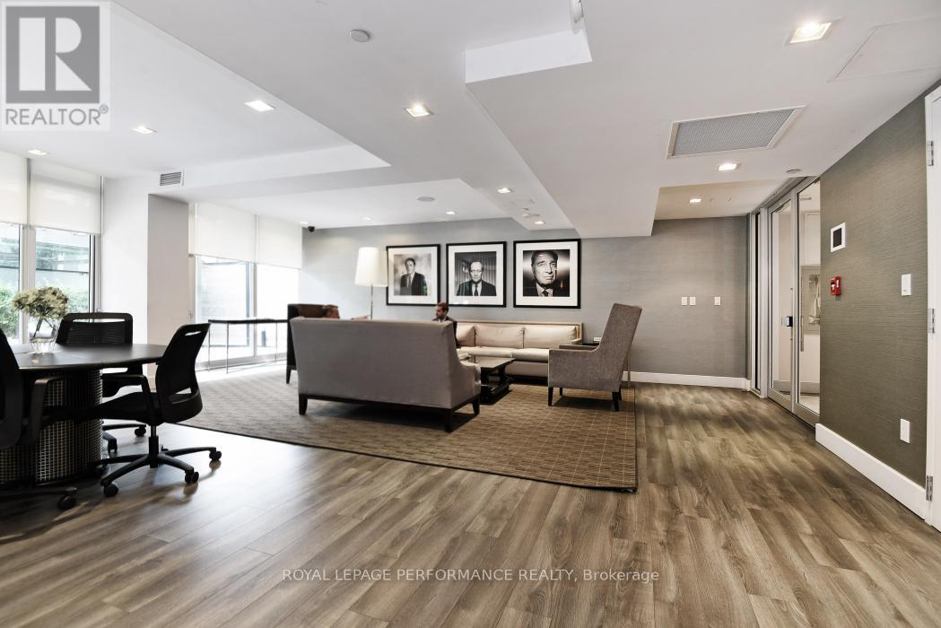 702 - 300 Lisgar Street, Ottawa, Ontario  K2P 0E2 - Photo 37 - X12415579