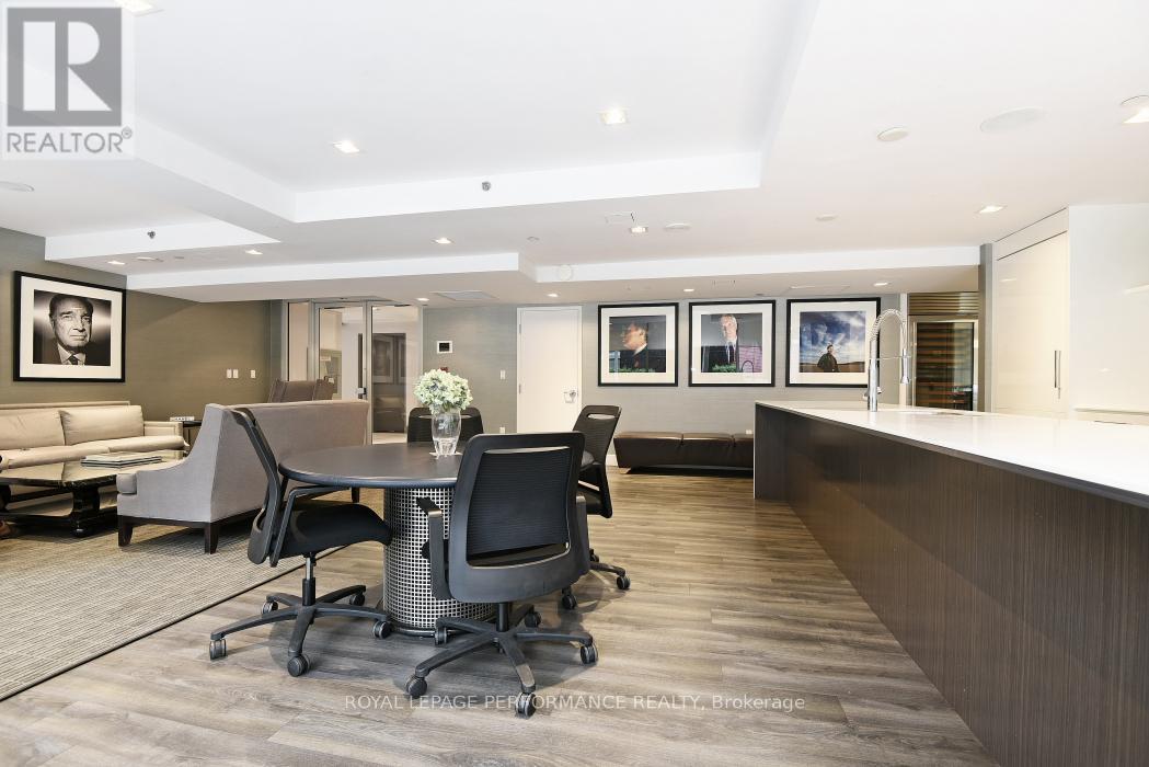 702 - 300 Lisgar Street, Ottawa, Ontario  K2P 0E2 - Photo 38 - X12415579