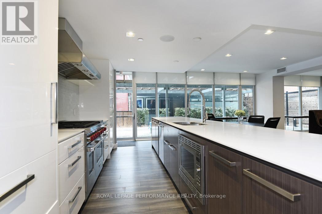 702 - 300 Lisgar Street, Ottawa, Ontario  K2P 0E2 - Photo 44 - X12415579