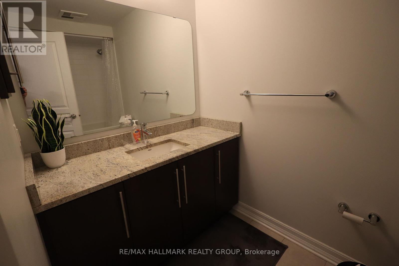 1109 - 238 Besserer Street, Ottawa, Ontario  K1N 6B1 - Photo 17 - X12415673