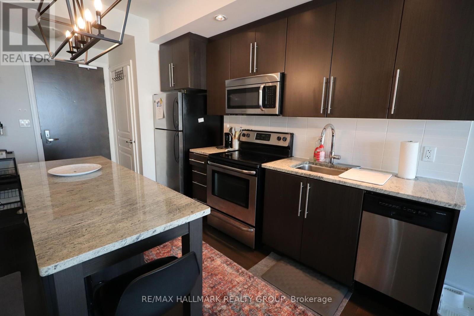 1109 - 238 Besserer Street, Ottawa, Ontario  K1N 6B1 - Photo 5 - X12415673