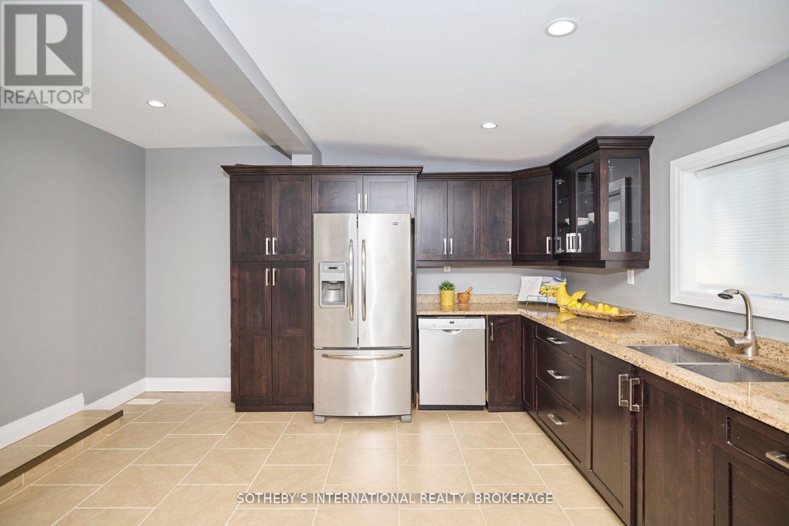 7186 Garner Road, Niagara Falls, Ontario  L2H 0X7 - Photo 13 - X12415591