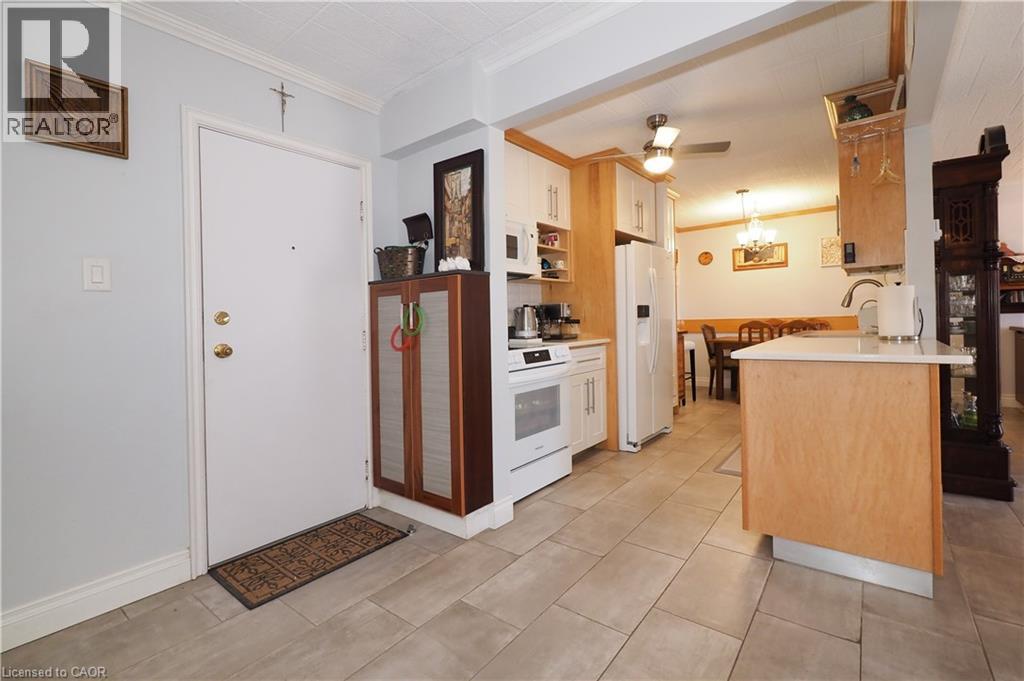 71 Vanier Drive Unit# 105, Kitchener, Ontario  N2C 1J4 - Photo 5 - 40771766