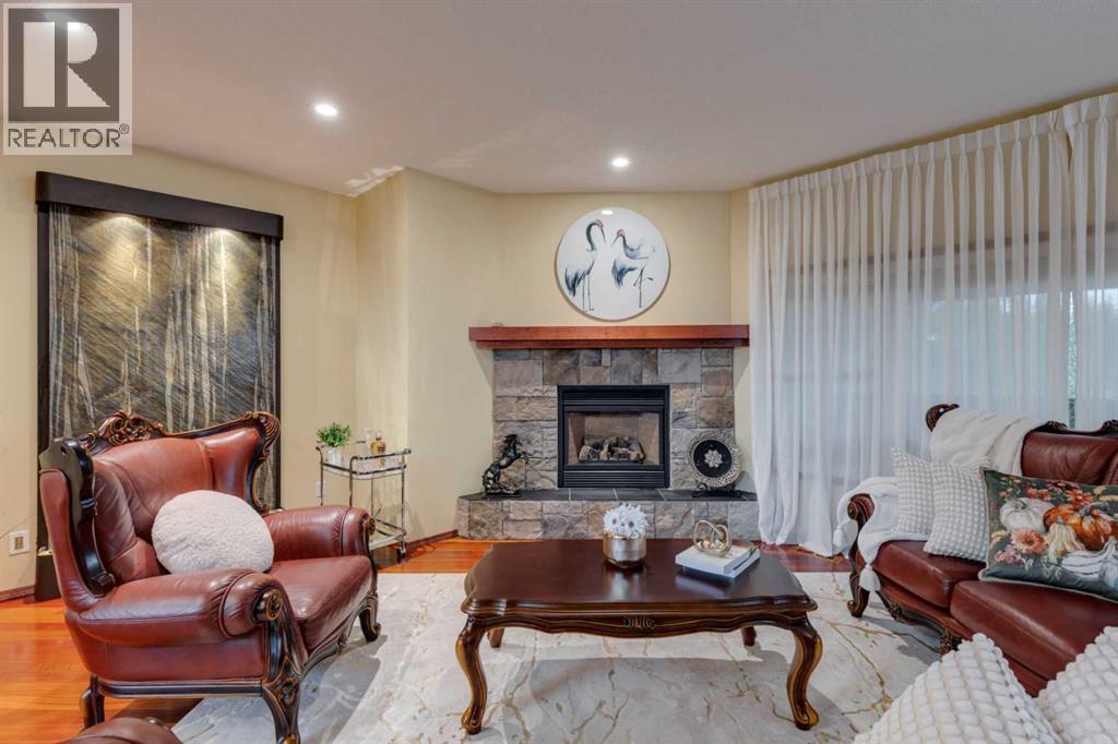 142 Discovery Ridge Boulevard Sw, Calgary, Alberta  T3H 4Y2 - Photo 4 - A2258267