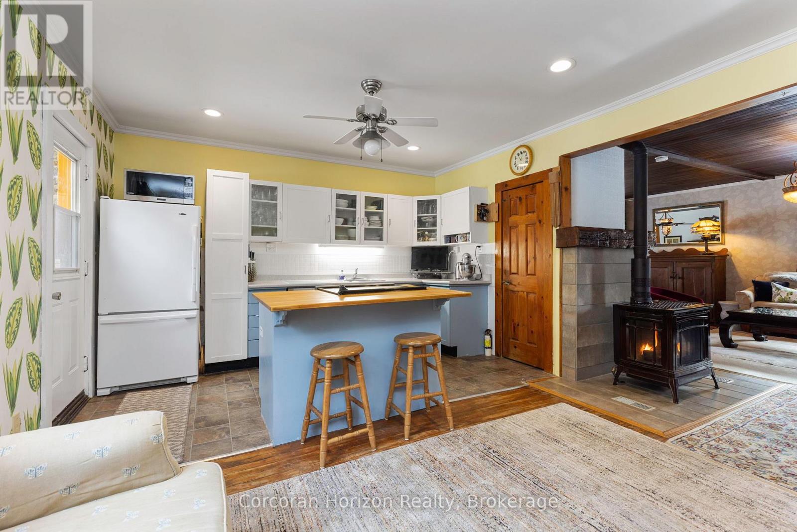 1641 Walkers Point Road, Muskoka Lakes, Ontario  P1P 1R2 - Photo 12 - X12415611