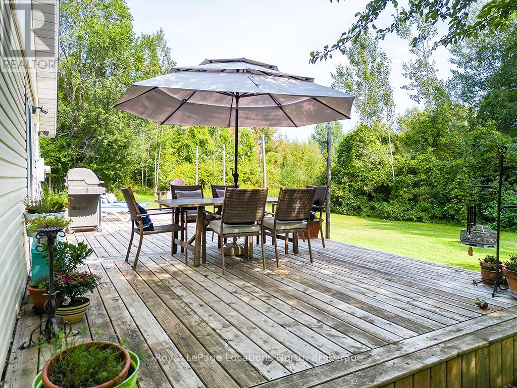 150 Peel Street S, Blue Mountains, Ontario  N0H 2P0 - Photo 13 - X12415654