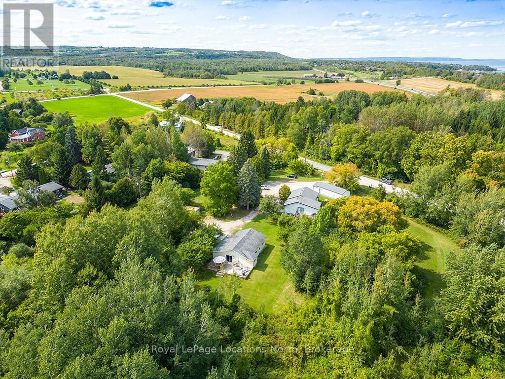 150 Peel Street S, Blue Mountains, Ontario  N0H 2P0 - Photo 16 - X12415654