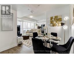 326 - 20 MEADOWGLEN PLACE, Toronto, Ontario
