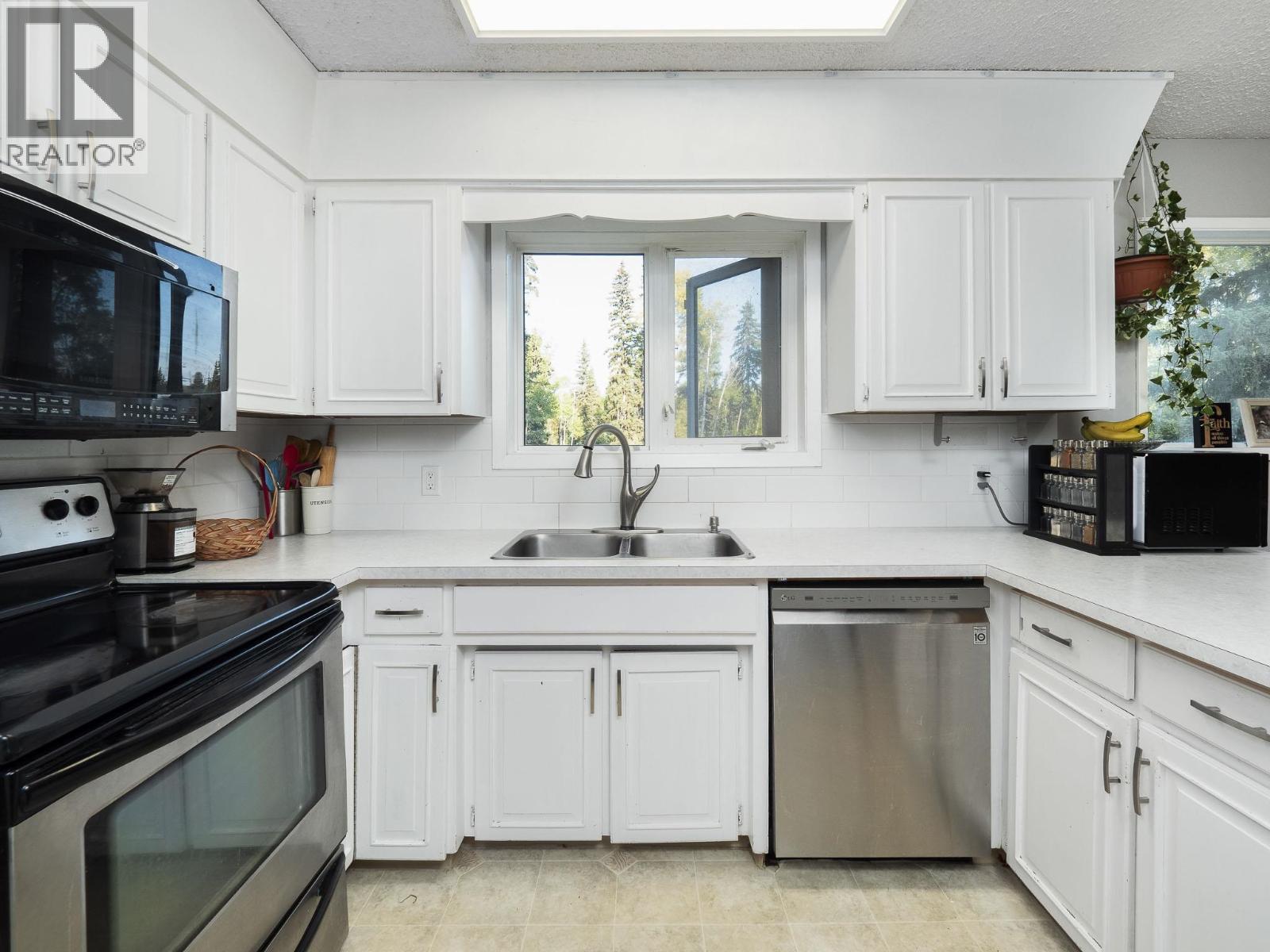 9930 Skylark Road, Prince George, British Columbia  V2N 5B6 - Photo 17 - R3050090