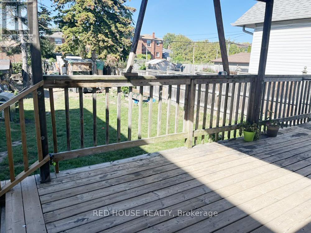 40 North Woodrow Boulevard, Toronto, Ontario  M1K 1W3 - Photo 22 - E12385070