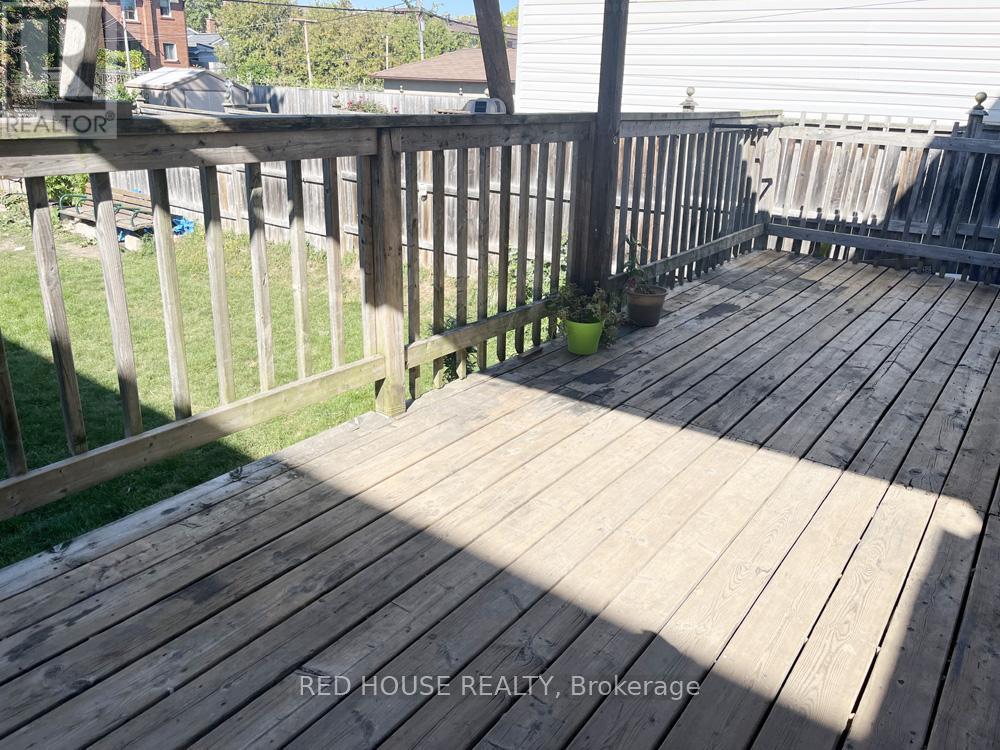 40 North Woodrow Boulevard, Toronto, Ontario  M1K 1W3 - Photo 19 - E12385070
