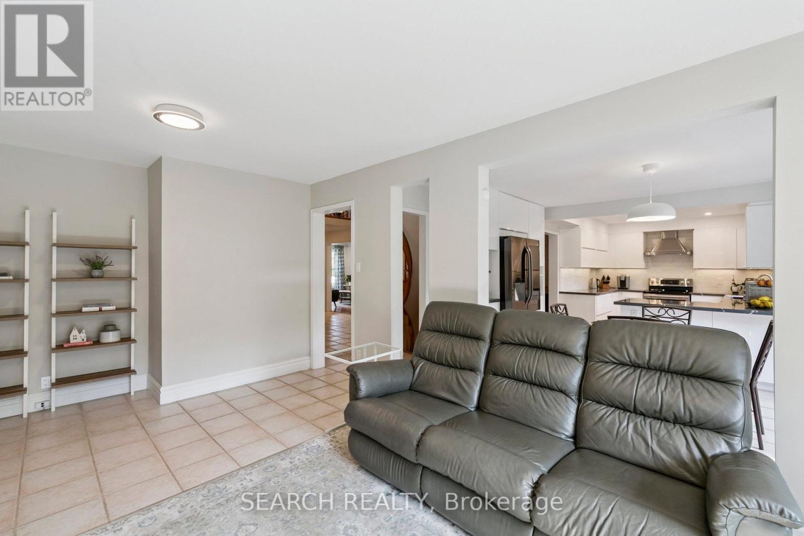 1823 The Chase, Mississauga, Ontario  L5M 2Y8 - Photo 17 - W12415326