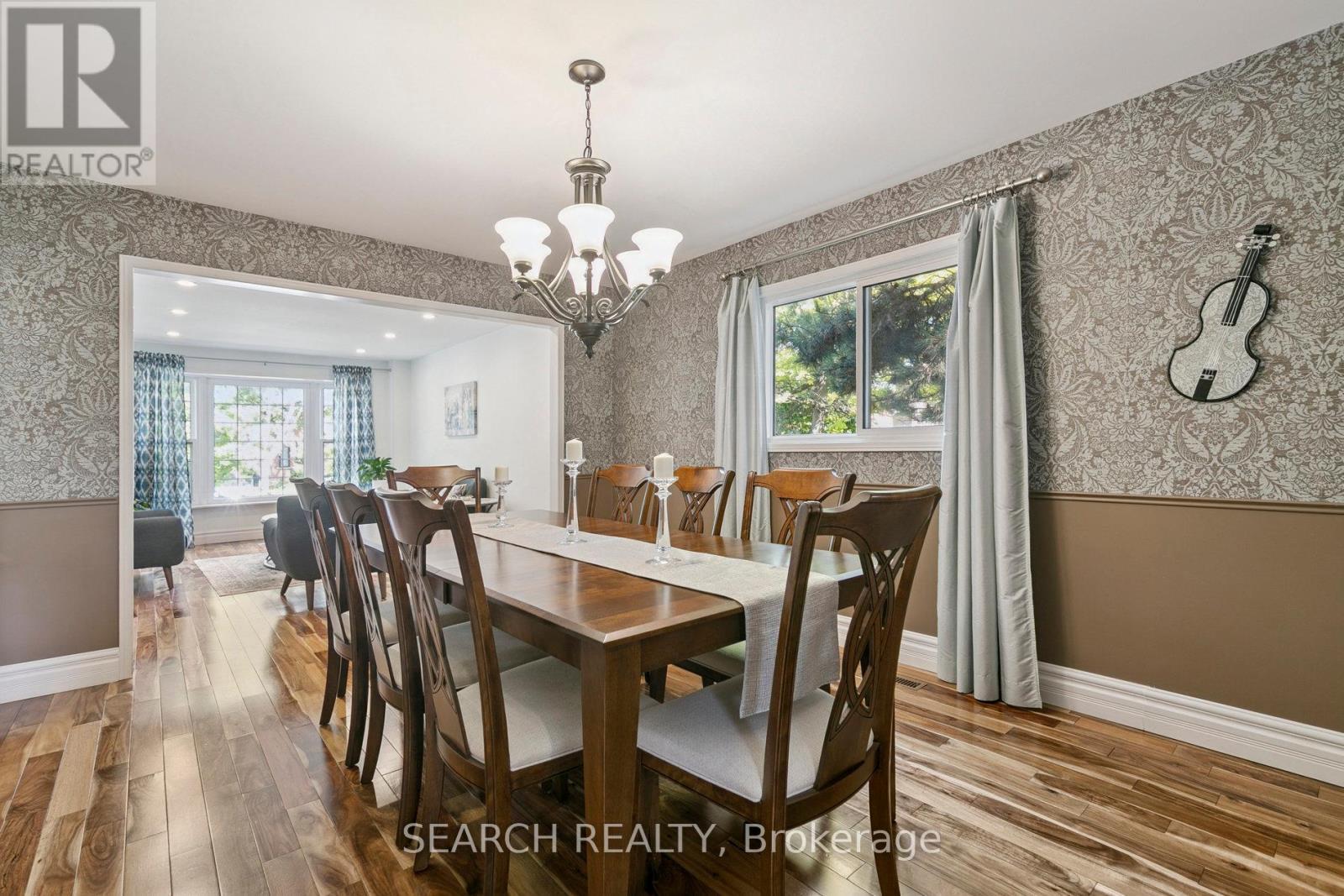 1823 The Chase, Mississauga, Ontario  L5M 2Y8 - Photo 6 - W12415326