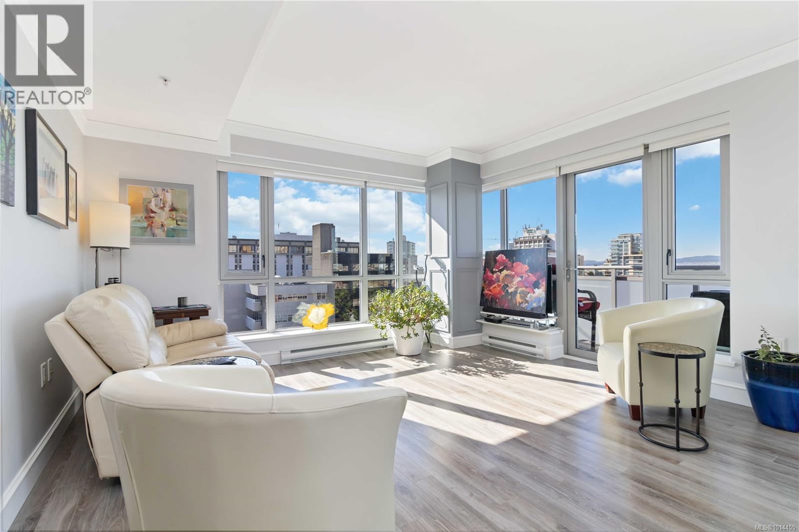 809 838 Broughton St, Victoria, British Columbia V8W 1E4 - Photo 7 - 1014455