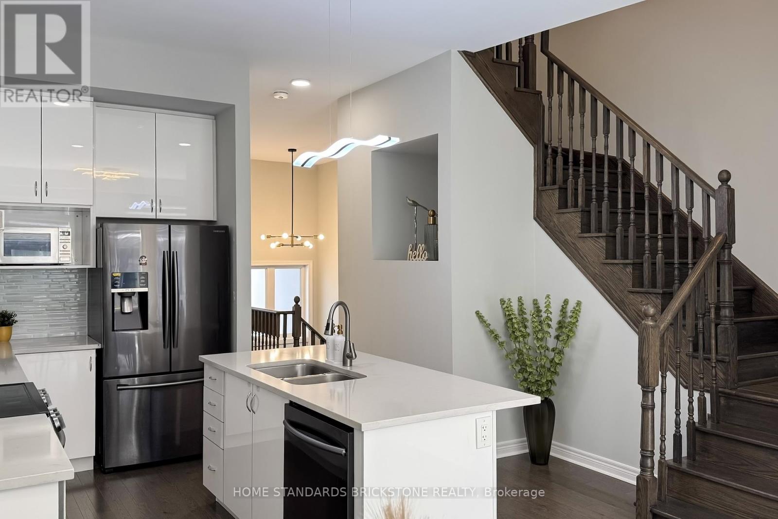 67 Lebovic Campus Drive, Vaughan, Ontario  L6A 5A4 - Photo 17 - N12415494