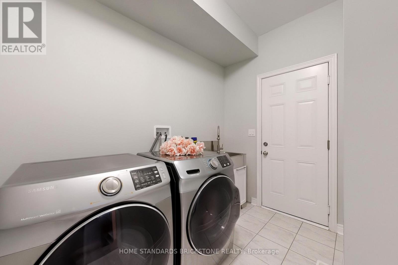 67 Lebovic Campus Drive, Vaughan, Ontario  L6A 5A4 - Photo 42 - N12415494