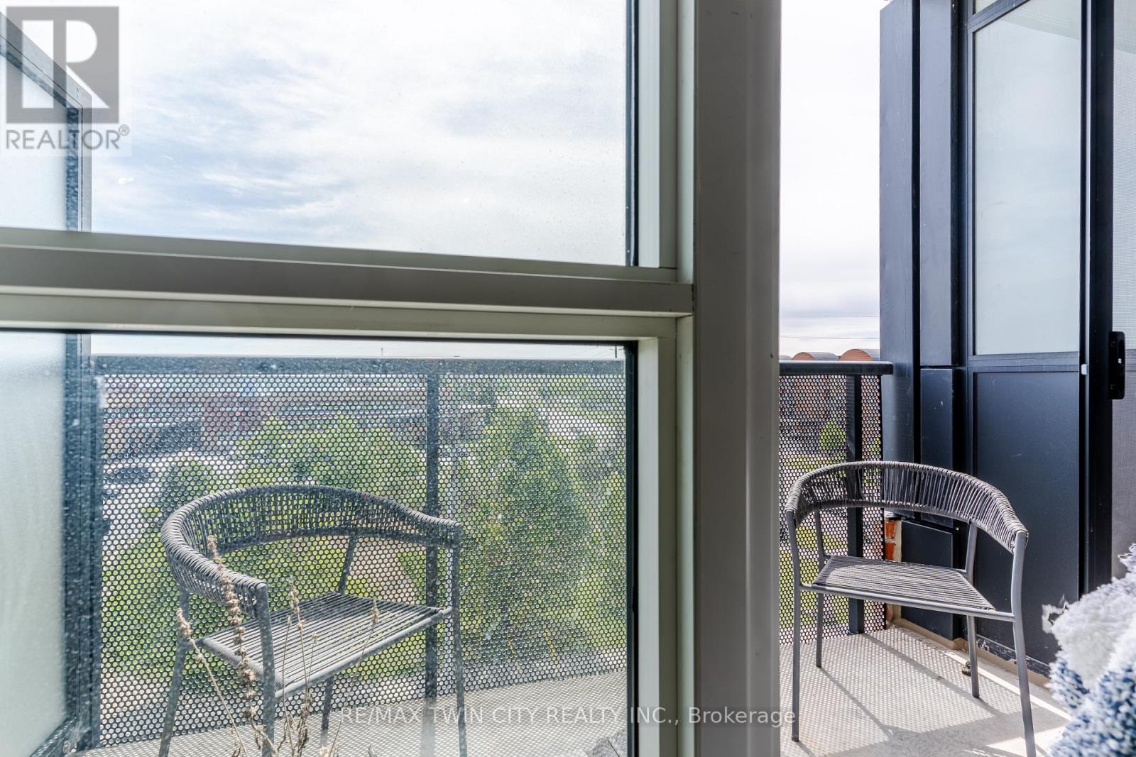 409 - 681 Yonge Street, Barrie, Ontario  L4N 4E8 - Photo 10 - S12415485